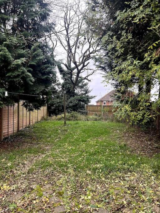 Spacious City Centre Home Near Hospital & M5 Worcester Zewnętrze zdjęcie